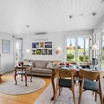 3 Bedroom Beautiful In Tatil Evi Fåborg