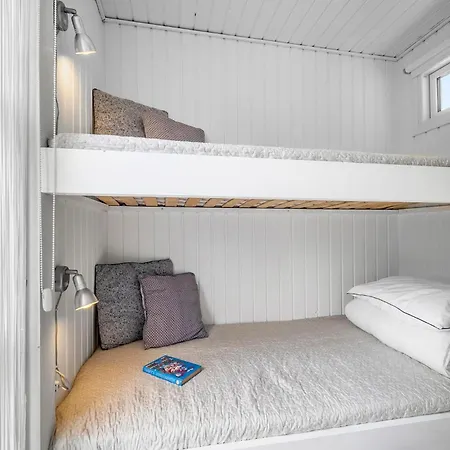 別荘 3 Bedroom Beautiful In フ ァボルグ