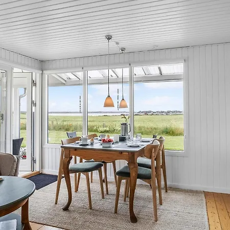 3 Bedroom Beautiful In Holiday home Faaborg