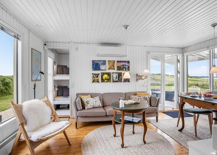 別荘 3 Bedroom Beautiful In