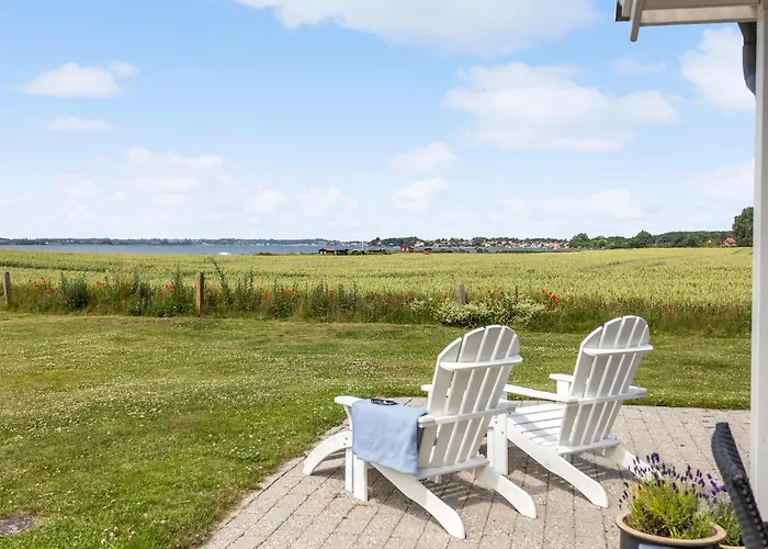 3 Bedroom Beautiful In * フ ァボルグ